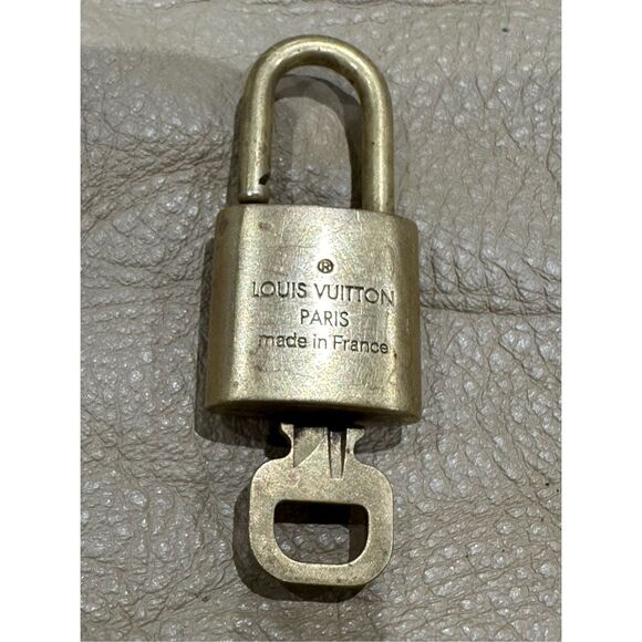 Louis Vuitton Vintage Brass PadLock & Key Lock & Key Authentic #344 - Picture 2 of 3
